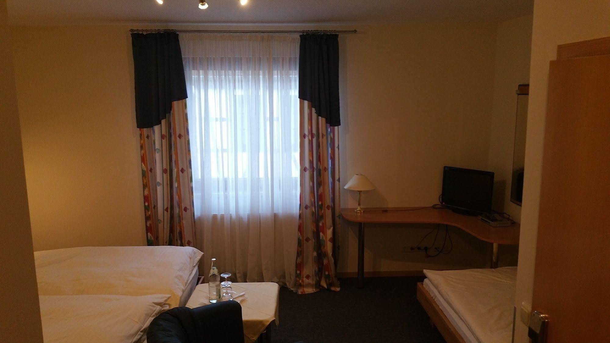Hotel Munsterer Hof ภายนอก รูปภาพ